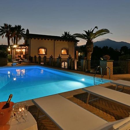 Villa Biddizza 아치레알레 외부 사진